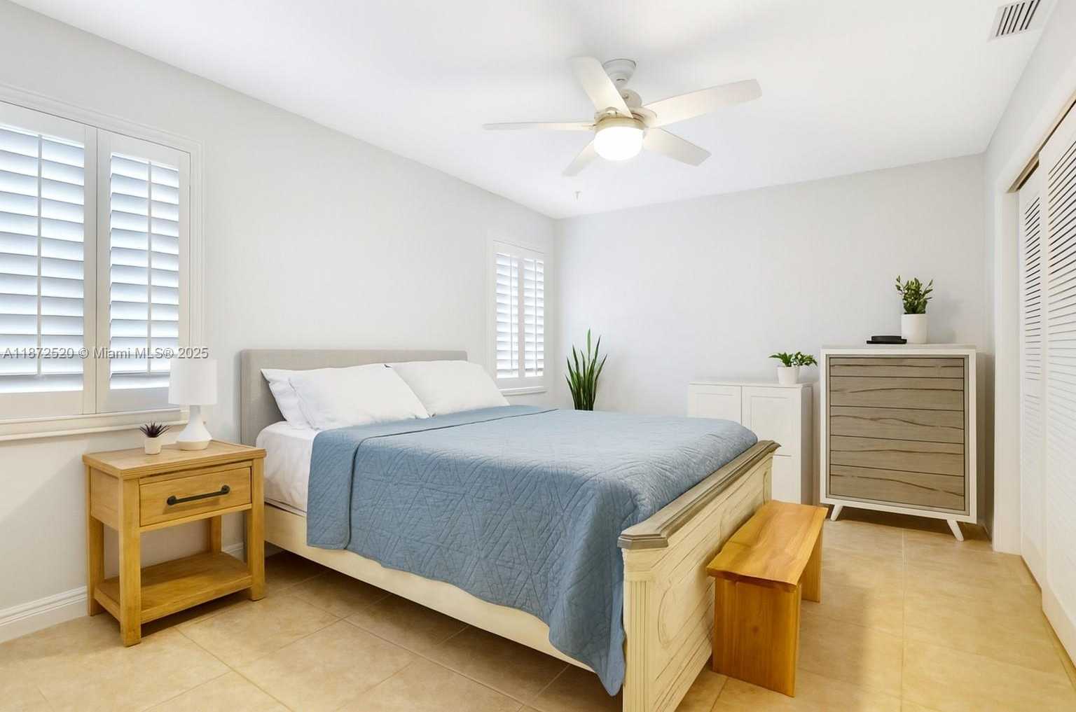 Small Image of 1960 SOUTH WEST 28TH WAY, Fort Lauderdale Number 11