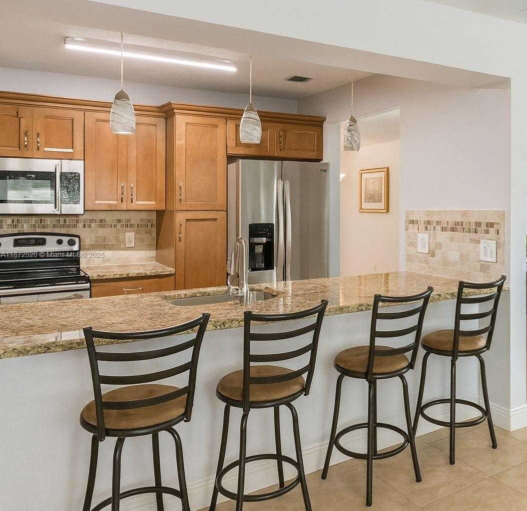 Small Image of 1960 SOUTH WEST 28TH WAY, Fort Lauderdale Number 13