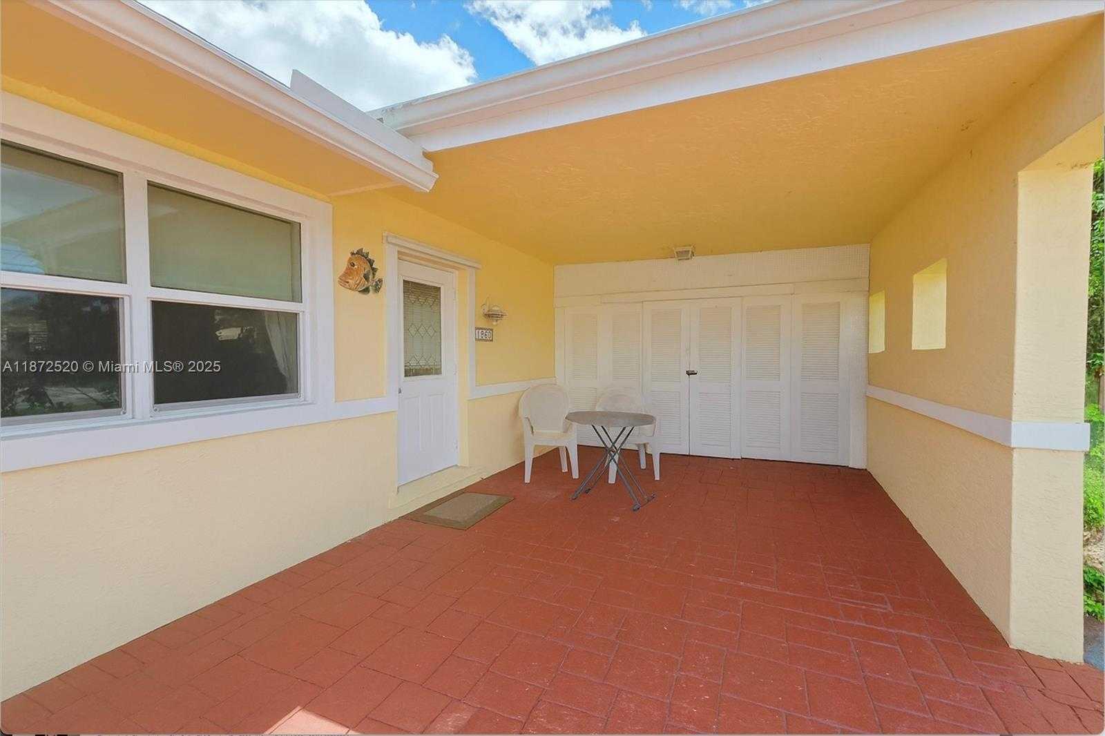 Small Image of 1960 SOUTH WEST 28TH WAY, Fort Lauderdale Number 3