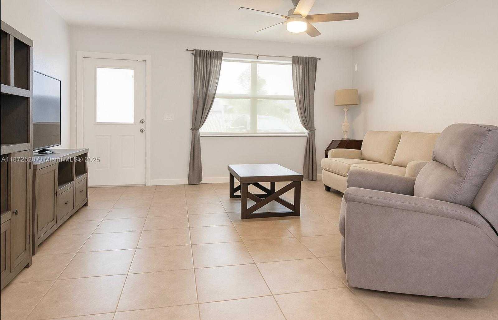 Small Image of 1960 SOUTH WEST 28TH WAY, Fort Lauderdale Number 6