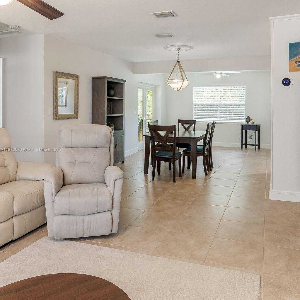 Small Image of 1960 SOUTH WEST 28TH WAY, Fort Lauderdale Number 7