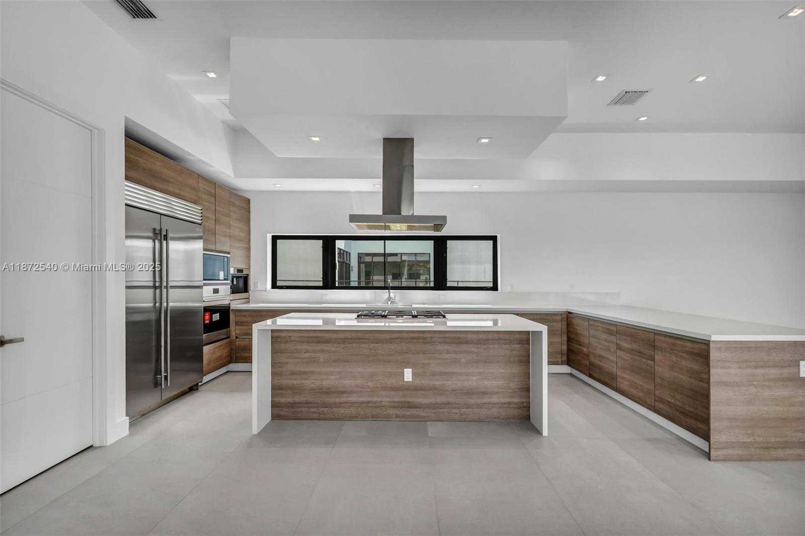Small Image of 16740 NORTH BOTANIKO DR N, Weston Number 12