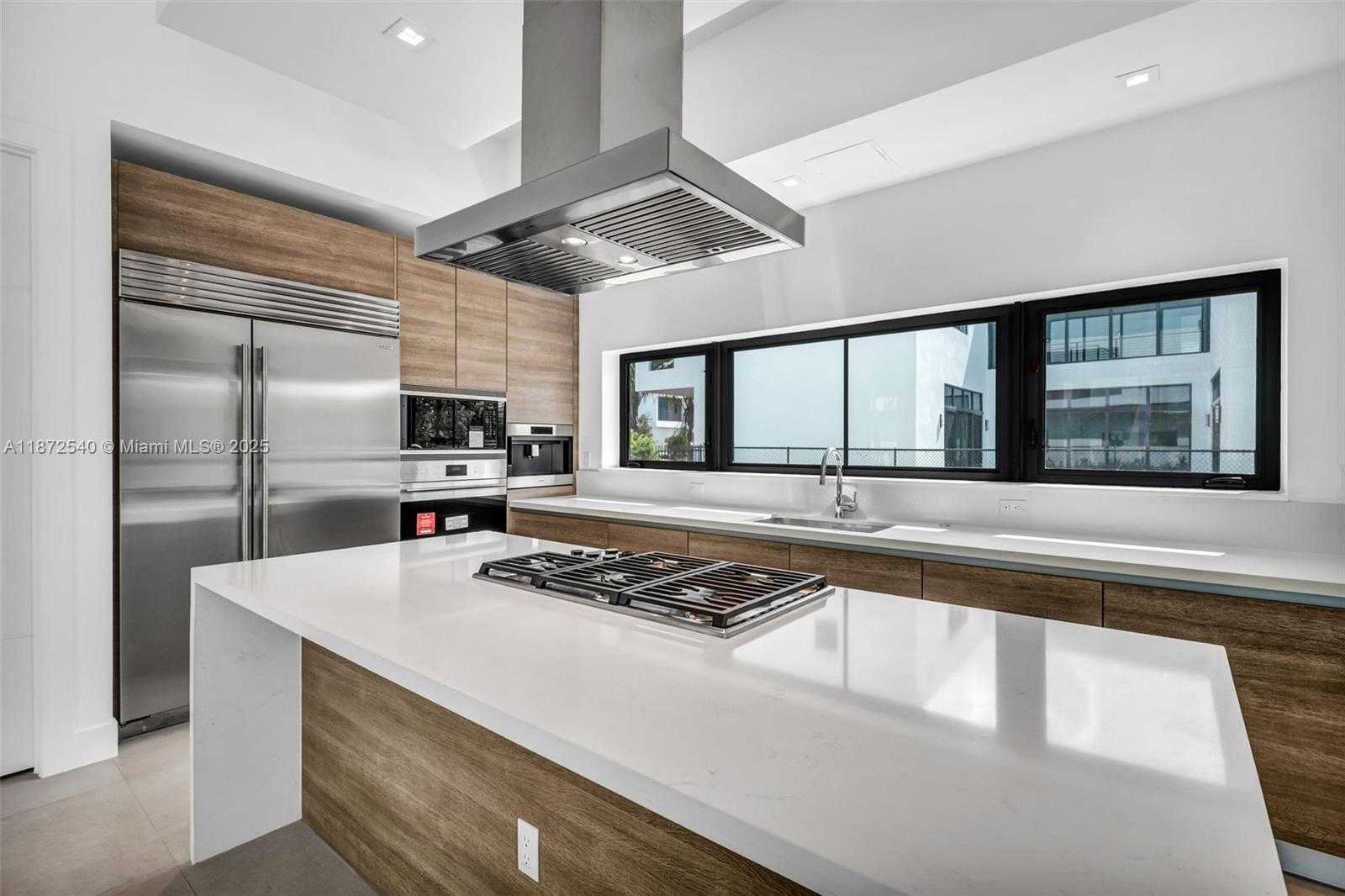 Small Image of 16740 NORTH BOTANIKO DR N, Weston Number 14