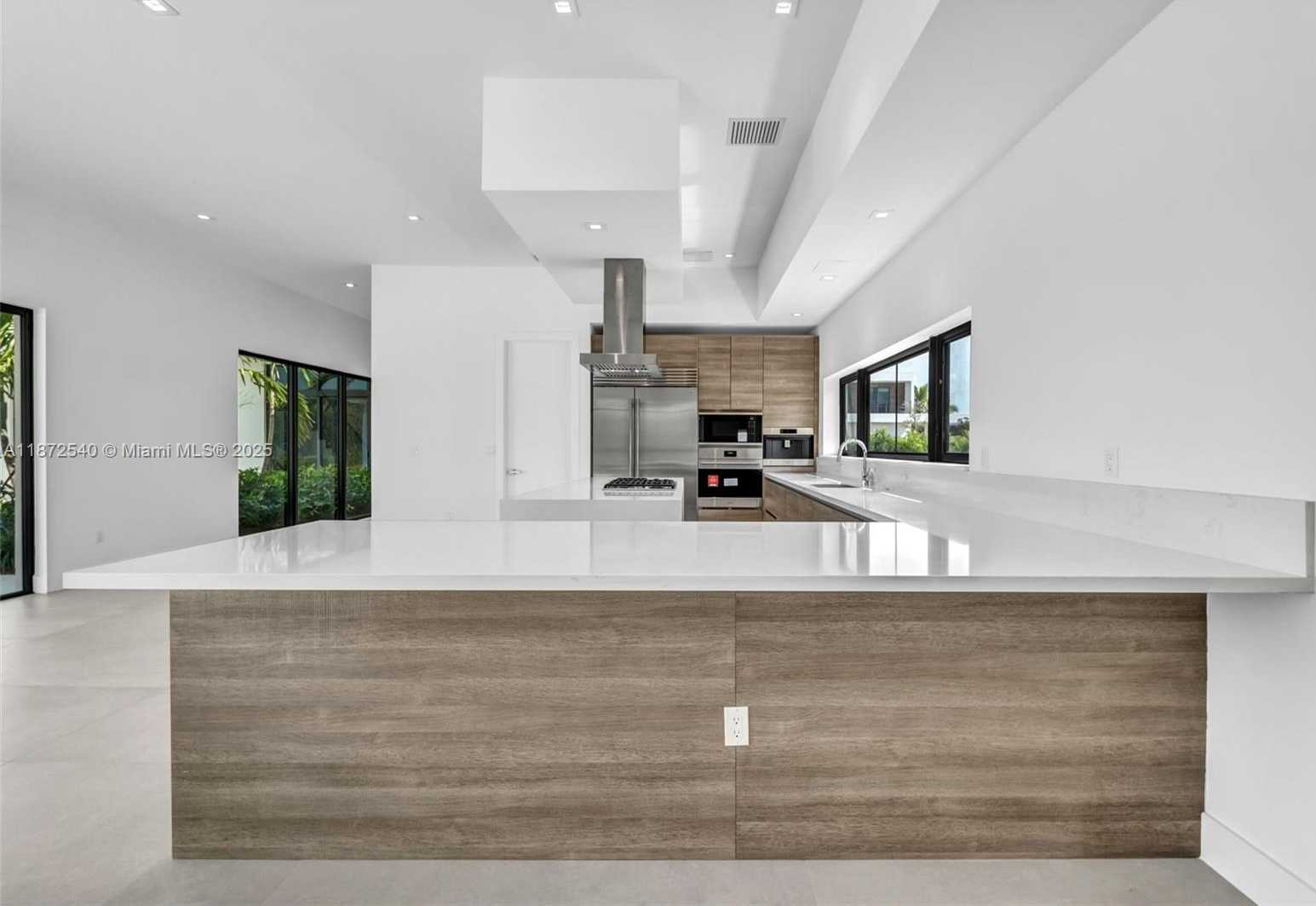 Small Image of 16740 NORTH BOTANIKO DR N, Weston Number 16