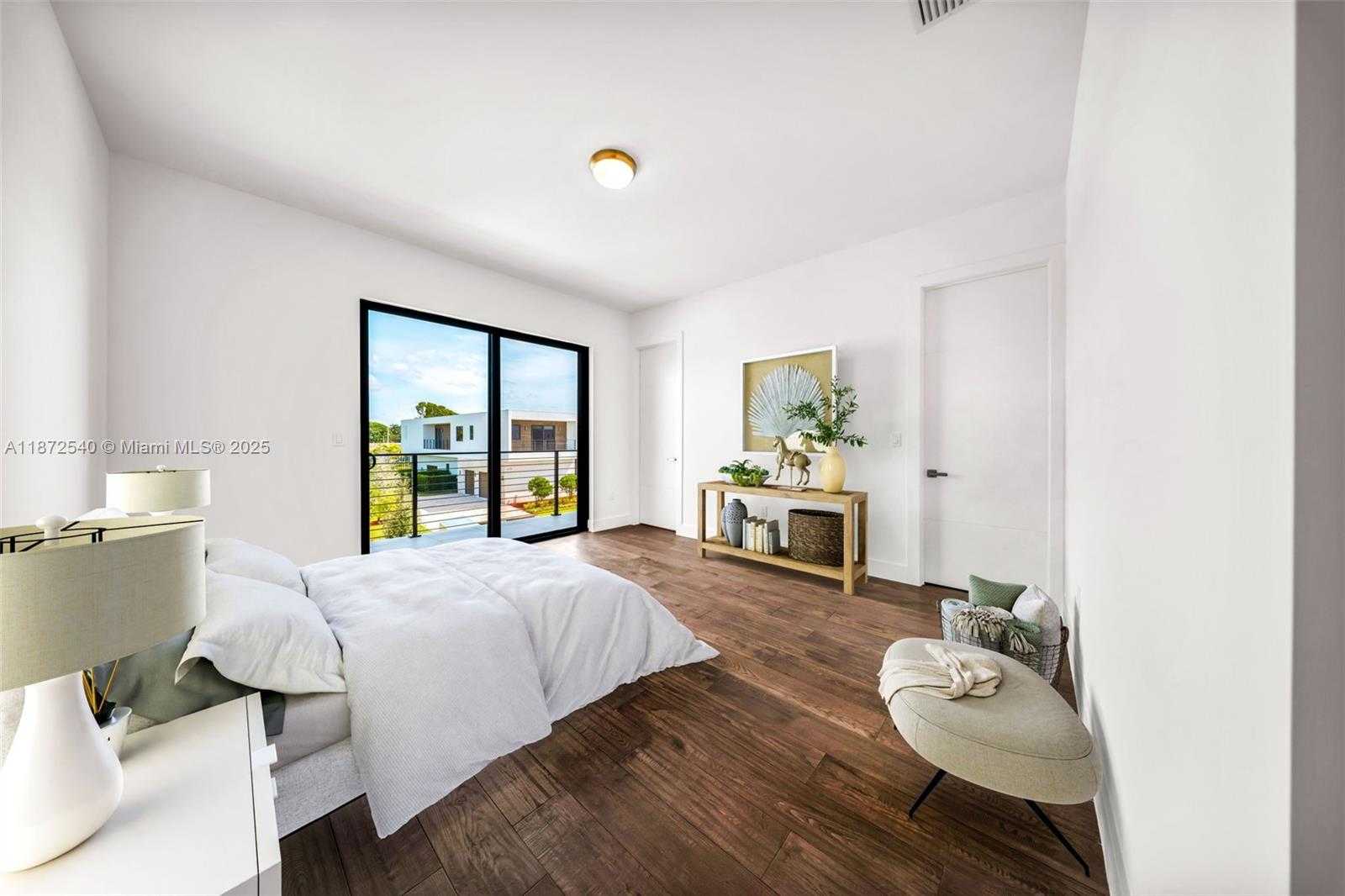 Small Image of 16740 NORTH BOTANIKO DR N, Weston Number 31
