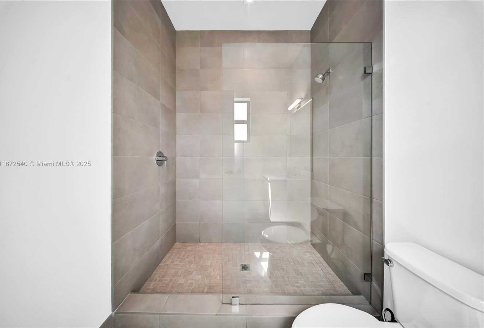Small Image of 16740 NORTH BOTANIKO DR N, Weston Number 43