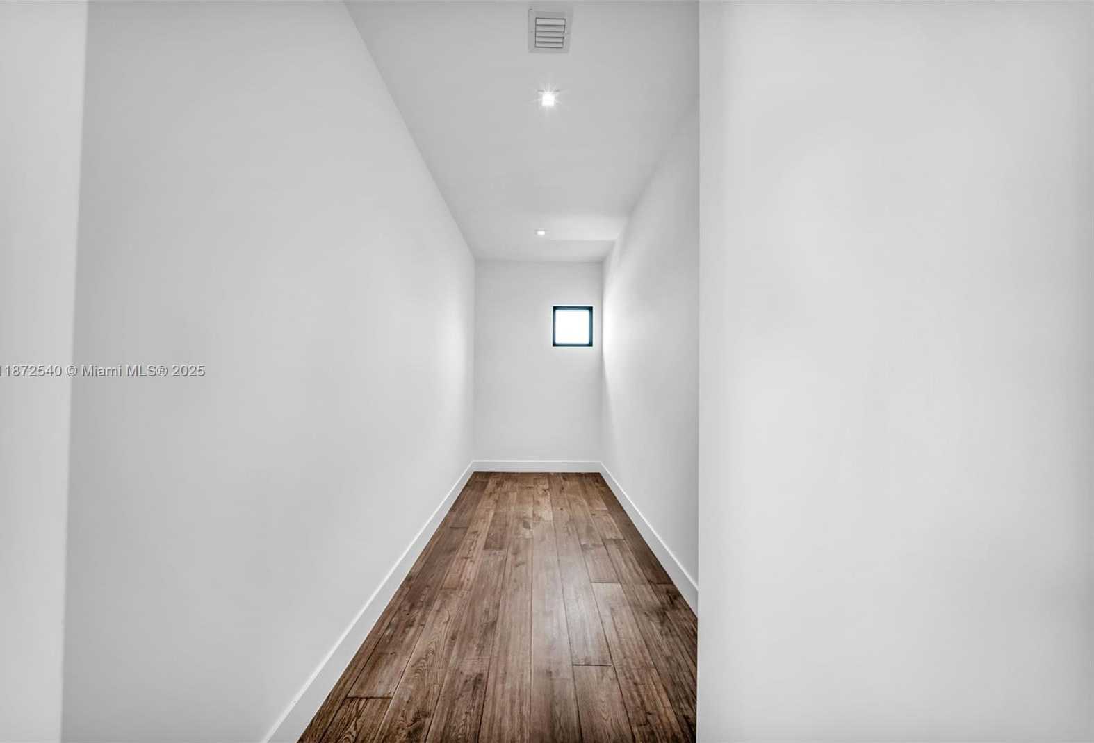 Small Image of 16740 NORTH BOTANIKO DR N, Weston Number 45