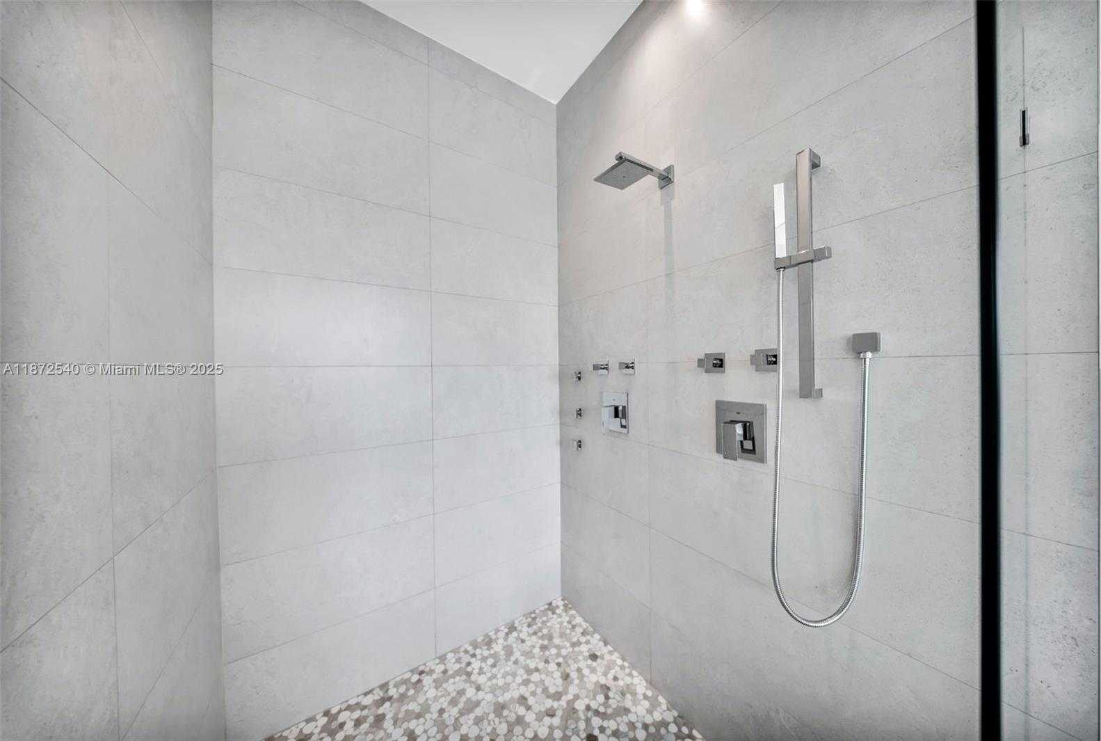 Small Image of 16740 NORTH BOTANIKO DR N, Weston Number 51