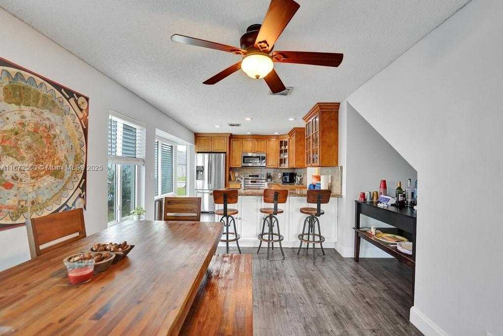 Small Image of 2747 PINEWOOD CT, Davie Number 33