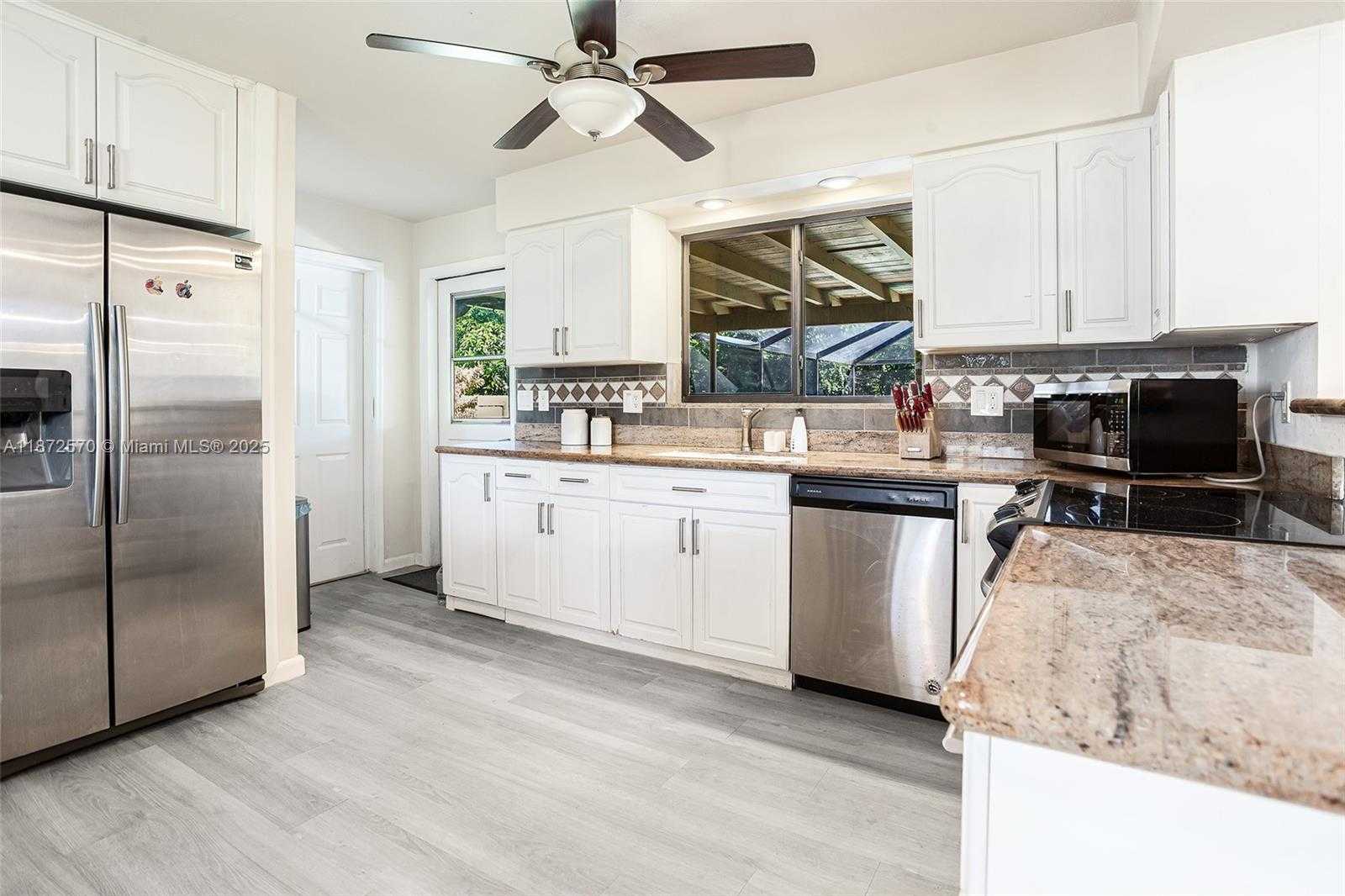 Small Image of 5561 SOUTH WEST 2ND CT, Plantation Number 11