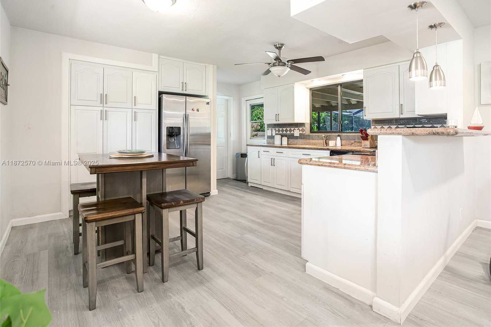 Small Image of 5561 SOUTH WEST 2ND CT, Plantation Number 12