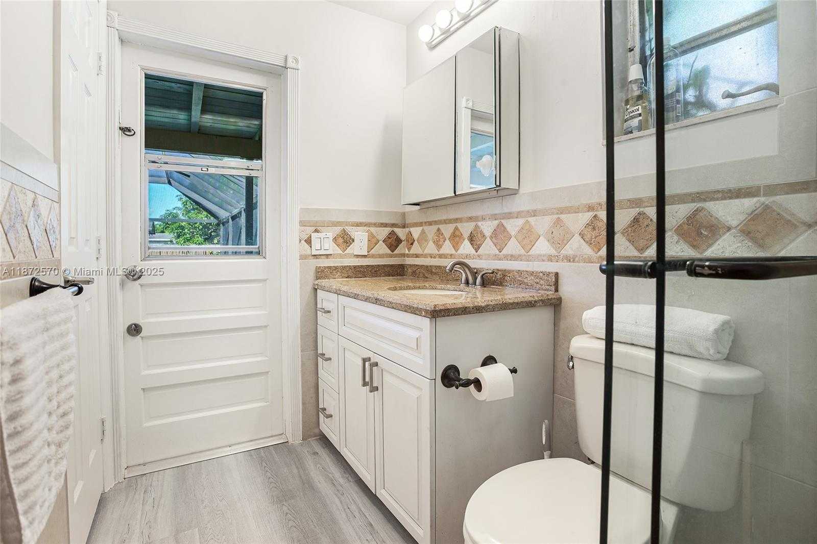 Small Image of 5561 SOUTH WEST 2ND CT, Plantation Number 27