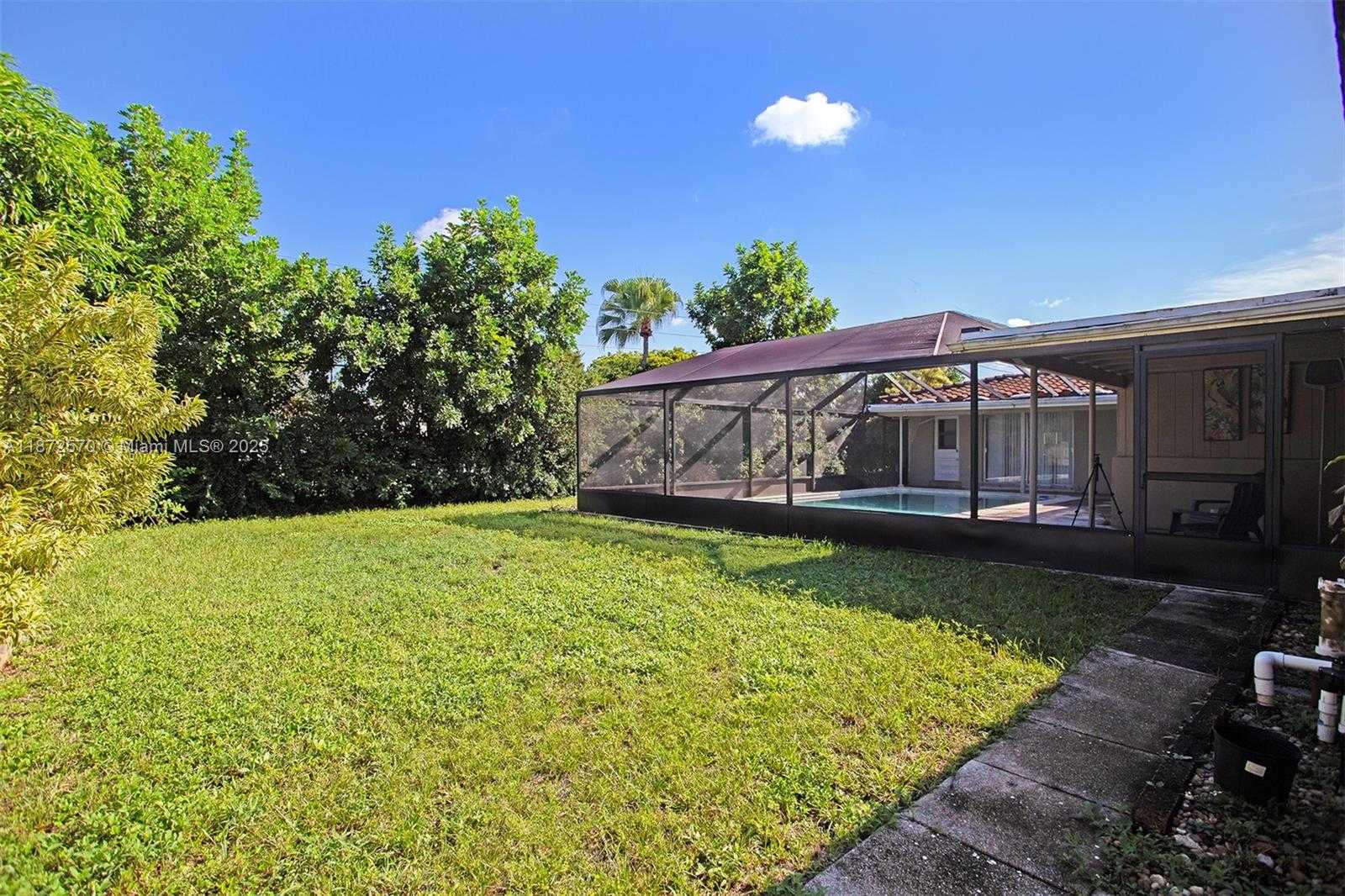 Small Image of 5561 SOUTH WEST 2ND CT, Plantation Number 33