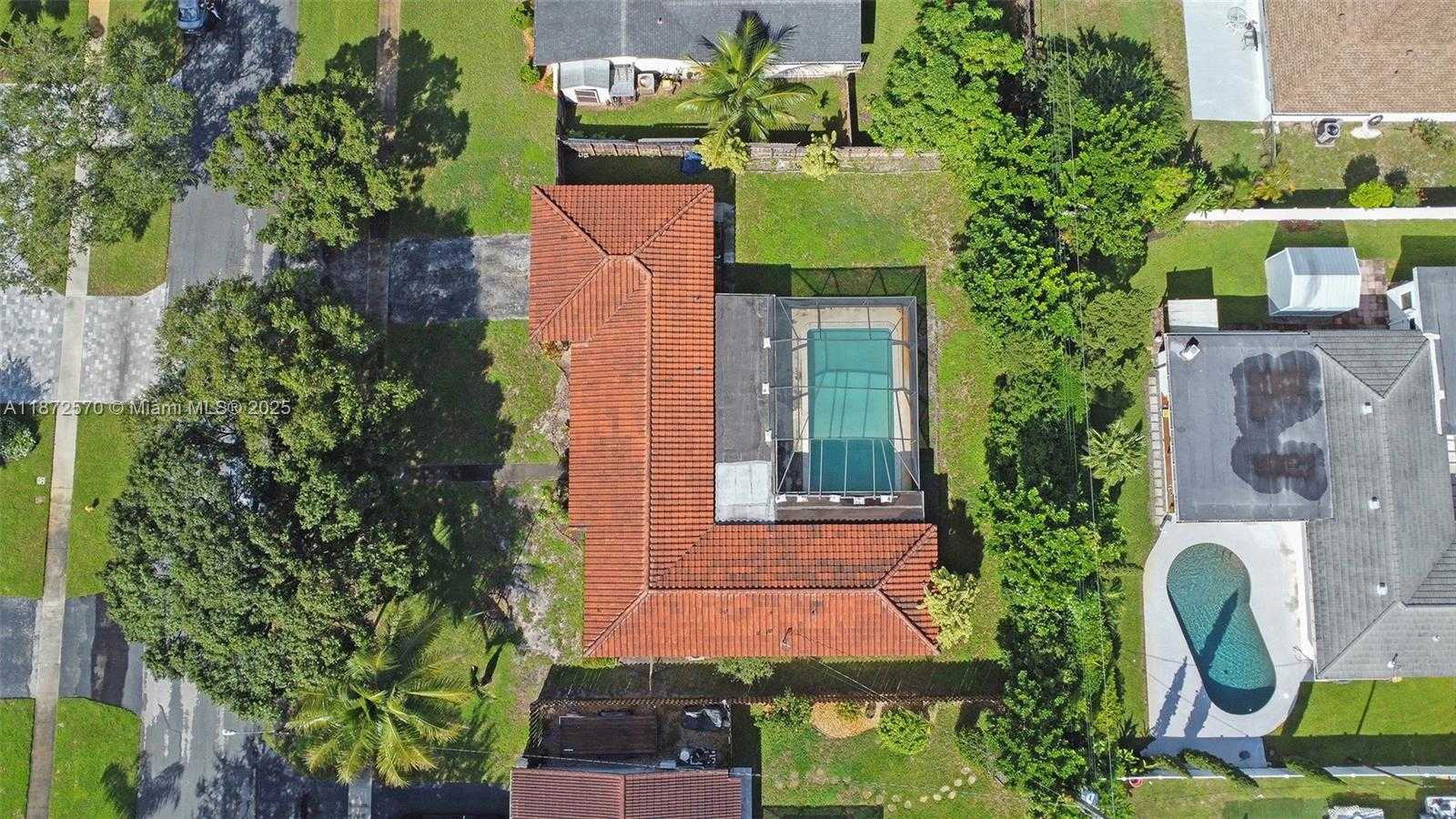 Small Image of 5561 SOUTH WEST 2ND CT, Plantation Number 40