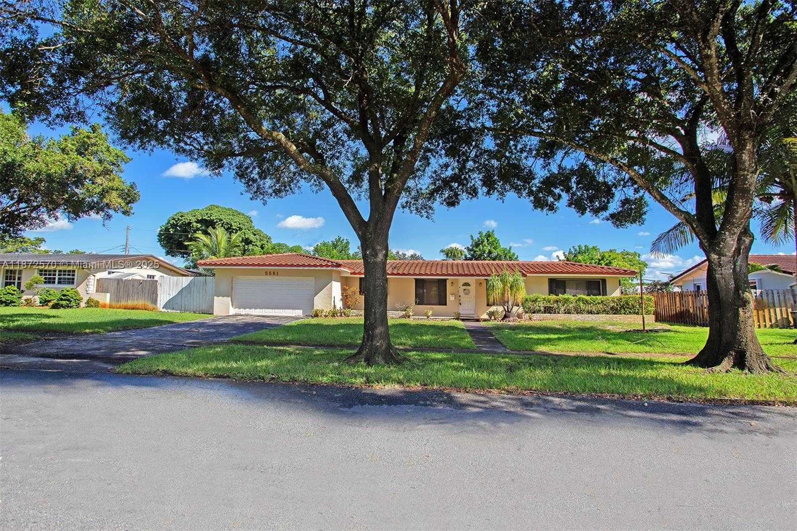 Small Image of 5561 SOUTH WEST 2ND CT, Plantation Number 45
