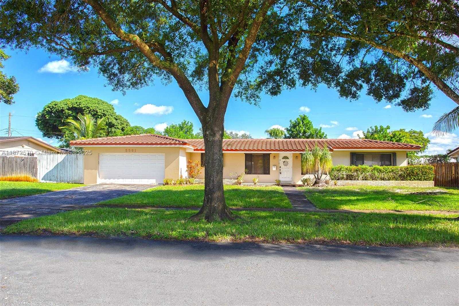 Small Image of 5561 SOUTH WEST 2ND CT, Plantation Number 5