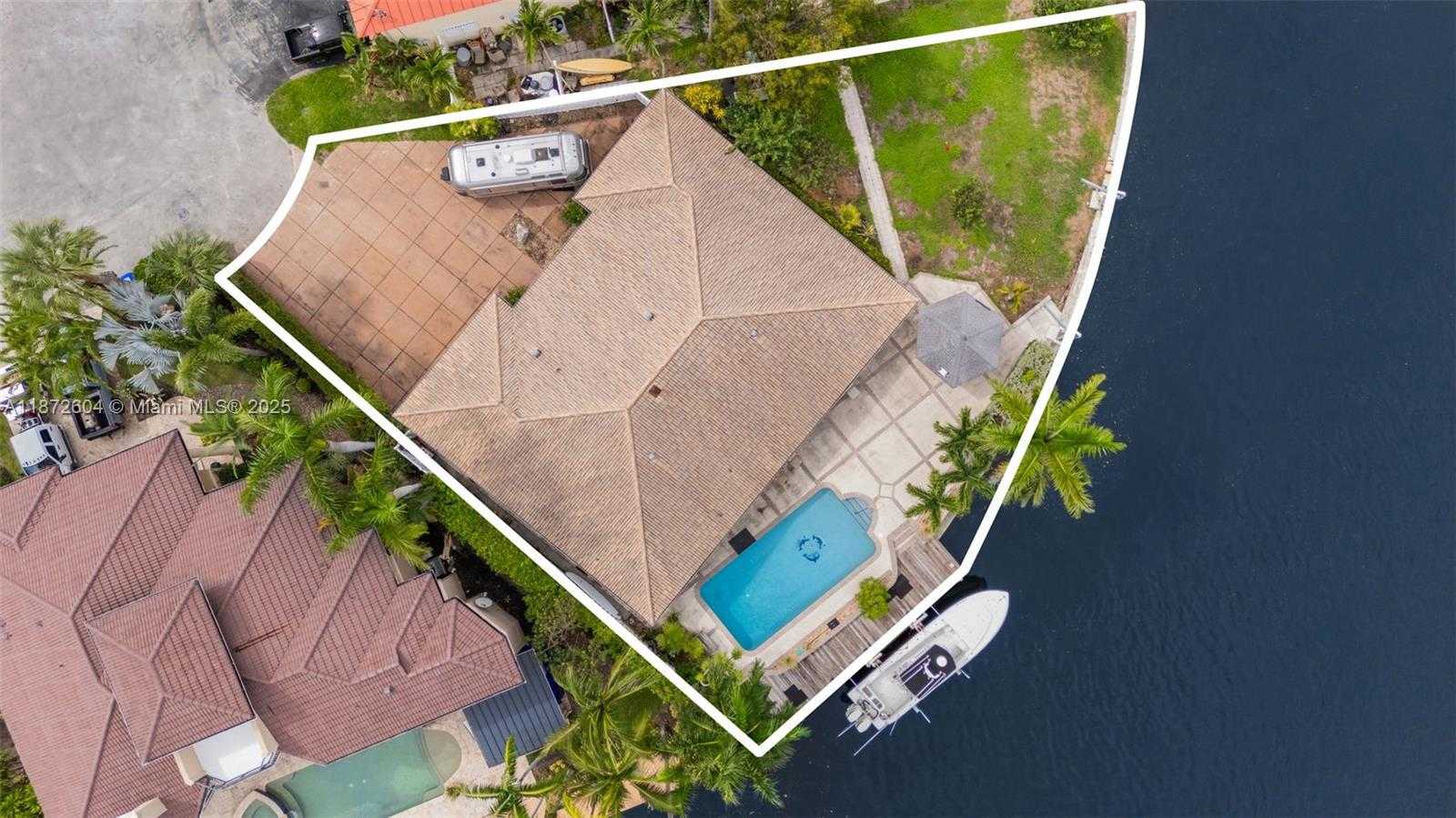 Small Image of 2401 FRYER PT, Fort Lauderdale Number 20
