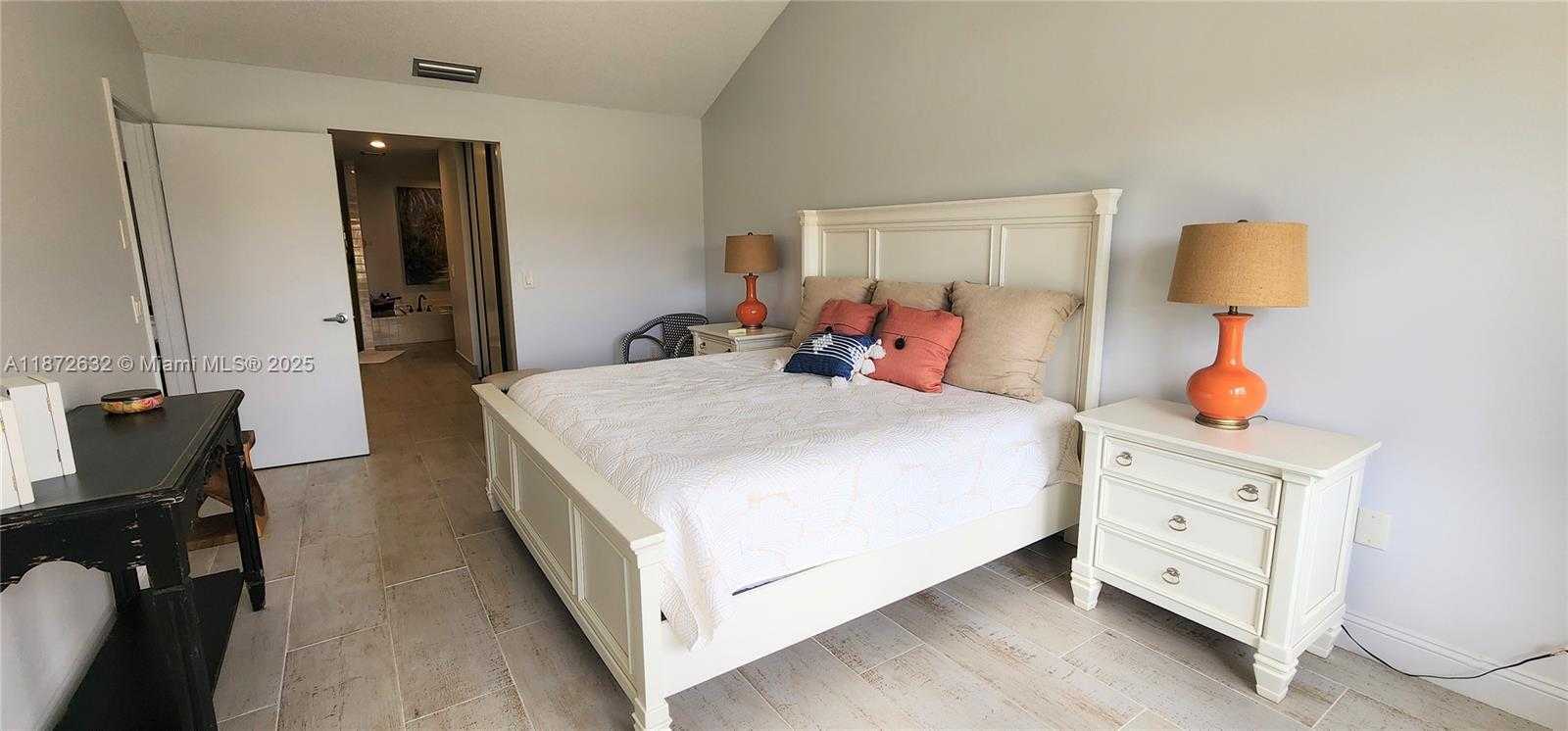 Small Image of 2820 CUYAHOGA LN, West Palm Beach Number 10