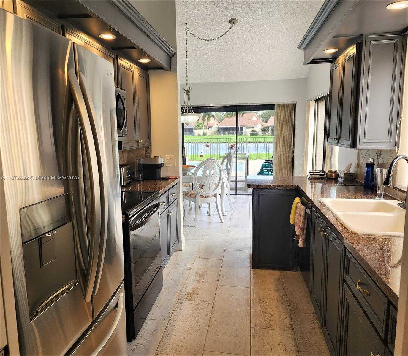 Small Image of 2820 CUYAHOGA LN, West Palm Beach Number 7