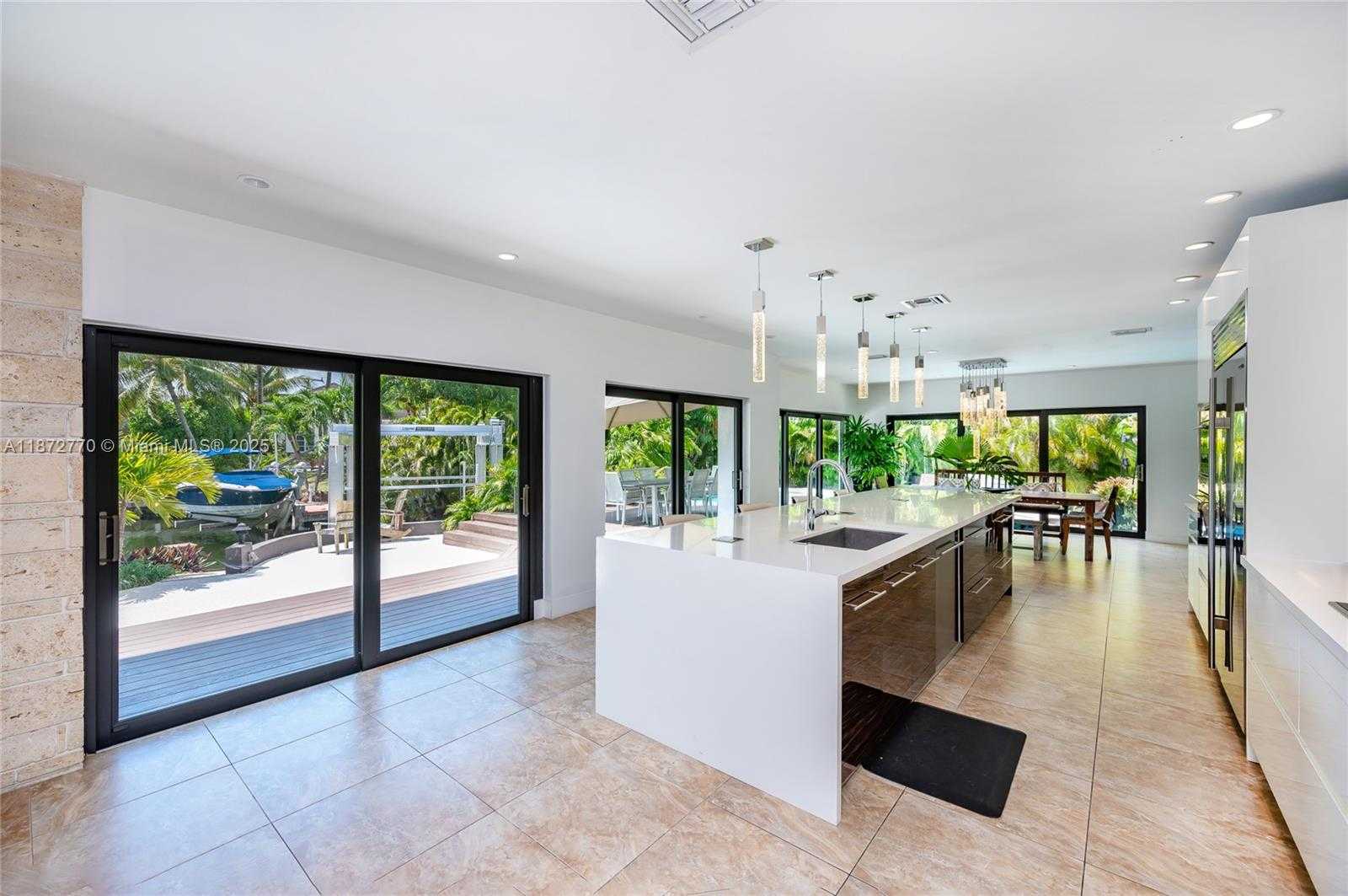Small Image of 1240 CAMPAMENTO AVE, Coral Gables Number 22