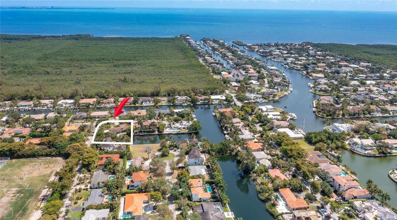 Small Image of 1240 CAMPAMENTO AVE, Coral Gables Number 64