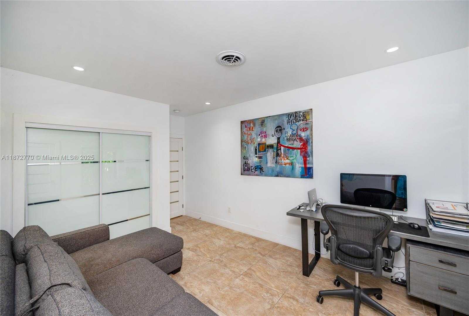 Small Image of 1240 CAMPAMENTO AVE, Coral Gables Number 72