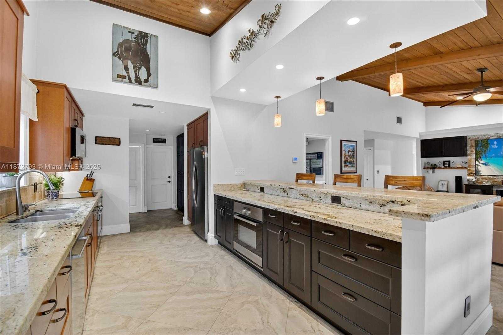 Small Image of 530 NORTH WEST 78TH TER, Plantation Number 17