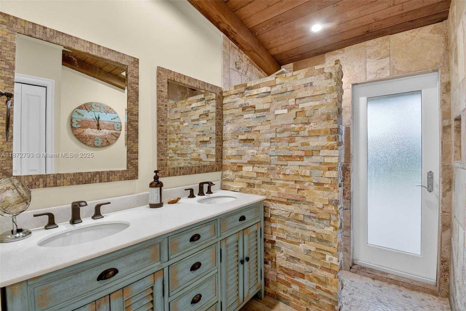 Small Image of 530 NORTH WEST 78TH TER, Plantation Number 31