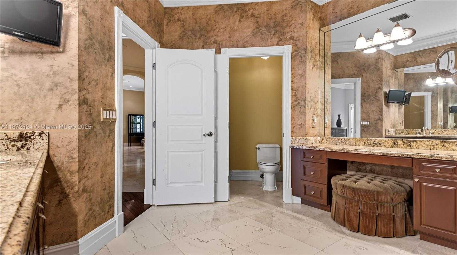 Small Image of 13040 SOUTH WEST 30TH CT, Davie Number 19