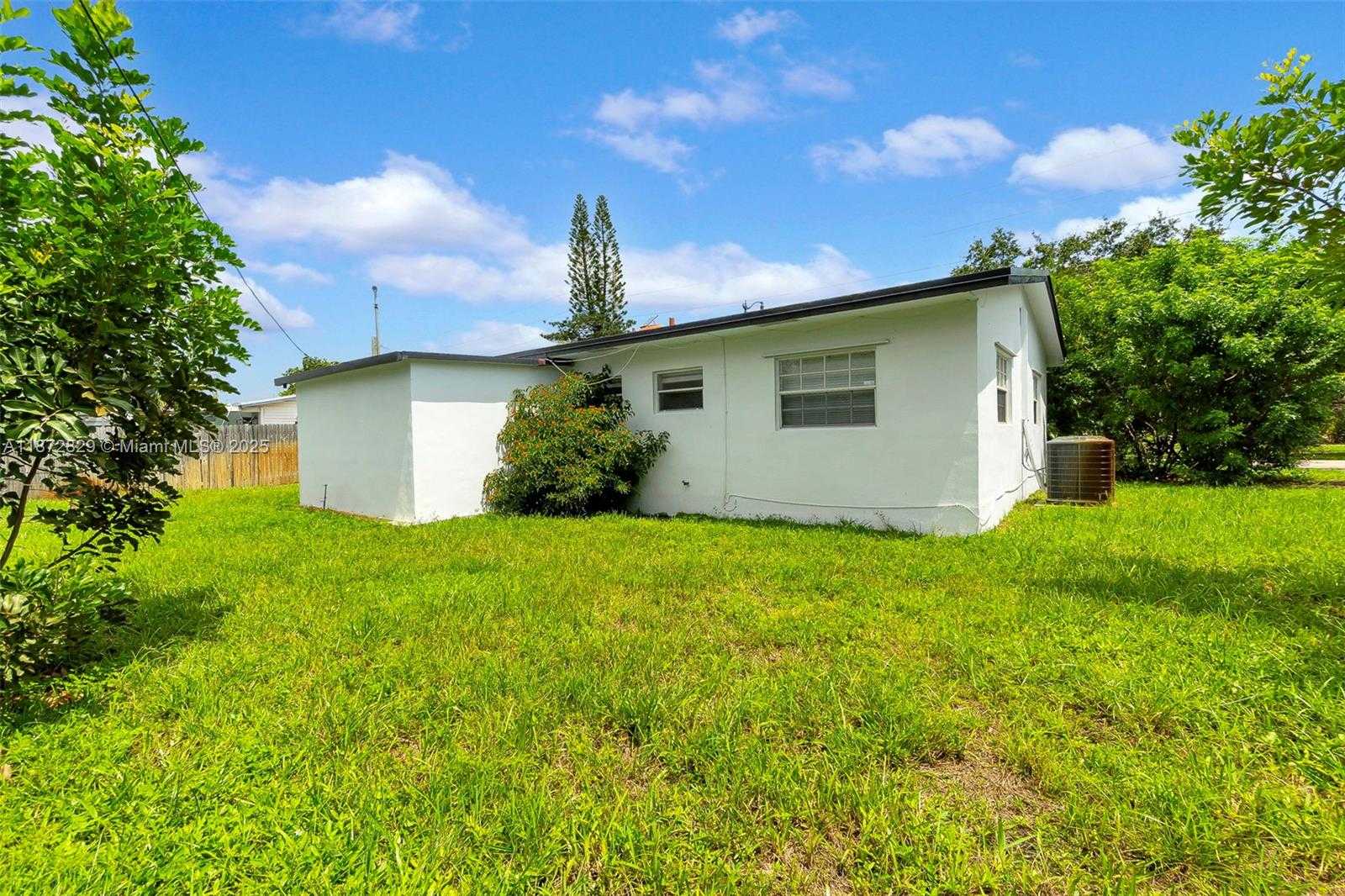 Small Image of 3431 NORTH EAST 15TH AVE, Pompano Beach Number 26