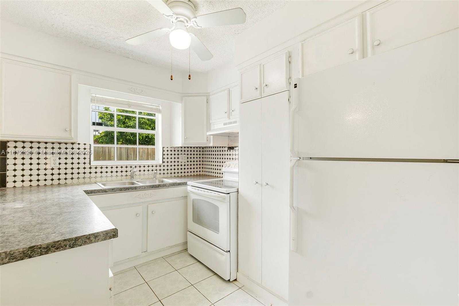 Small Image of 3431 NORTH EAST 15TH AVE, Pompano Beach Number 7