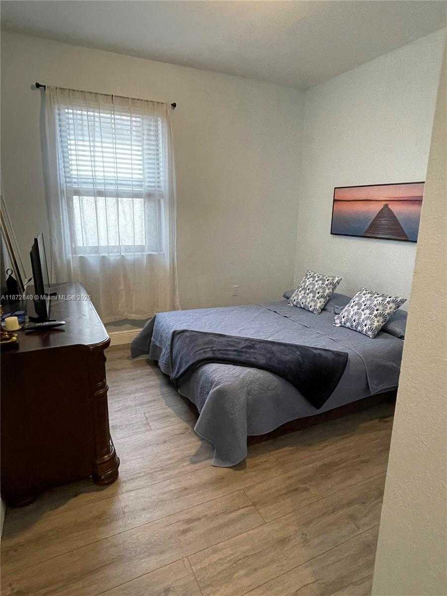 Small Image of 11516 SOUTH WEST 234TH ST, Homestead Number 15