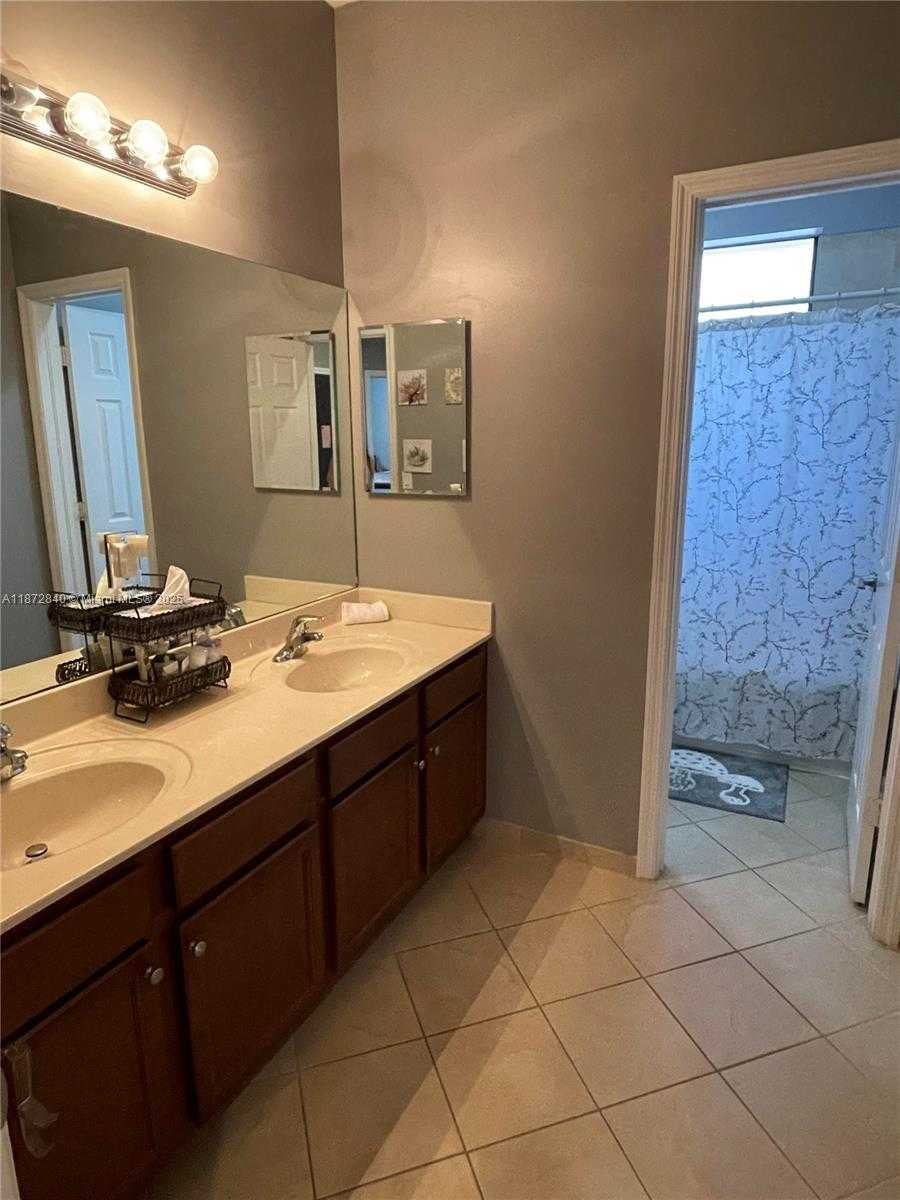 Small Image of 11516 SOUTH WEST 234TH ST, Homestead Number 16
