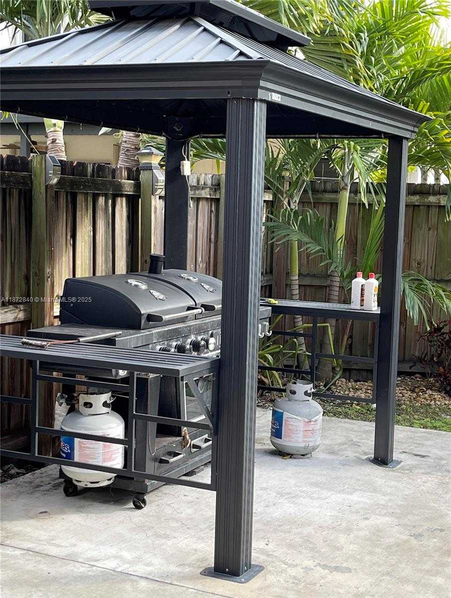 Small Image of 11516 SOUTH WEST 234TH ST, Homestead Number 21