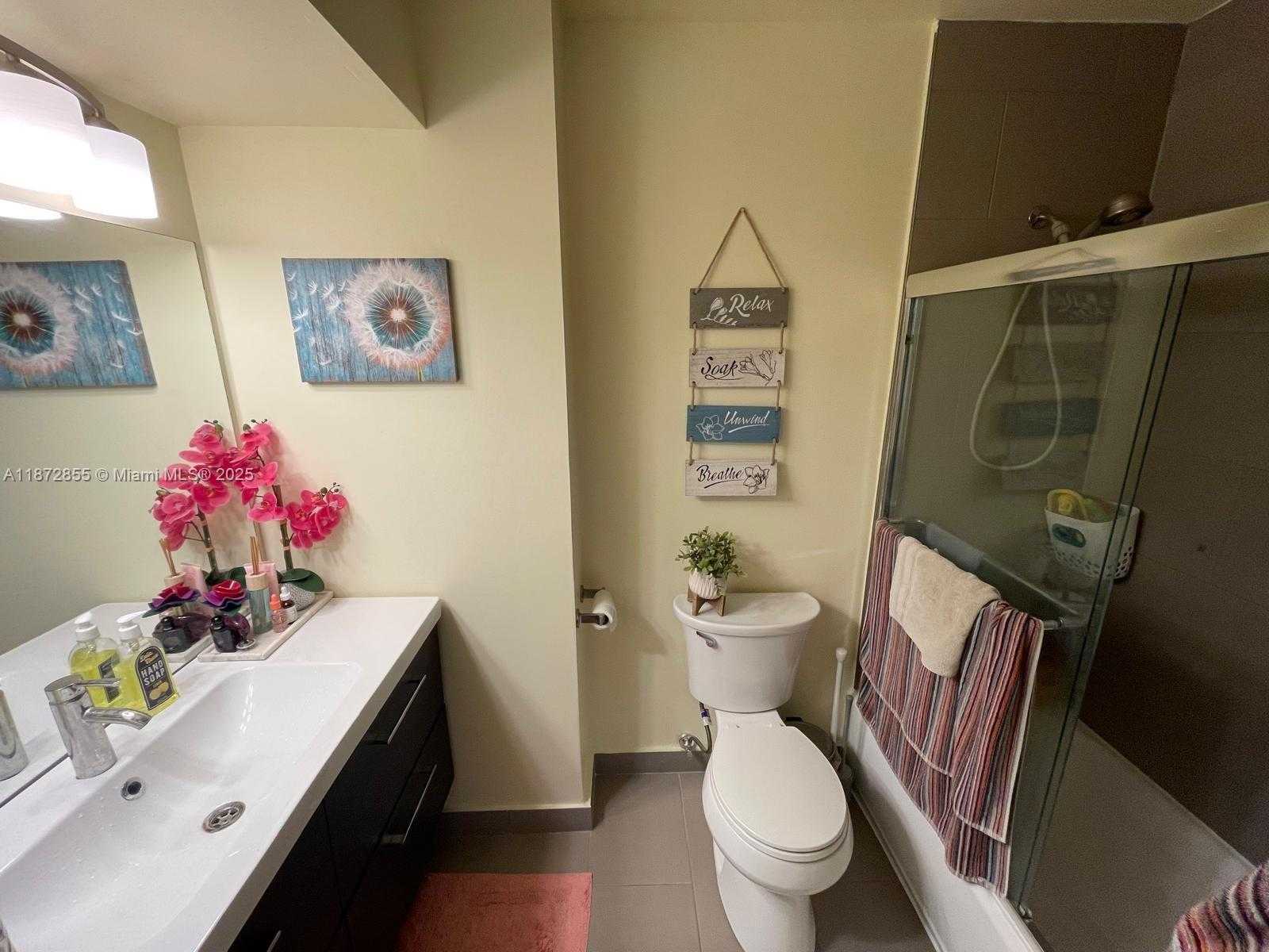 Small Image of 13168 SOUTH WEST 93RD PL, Miami Number 12
