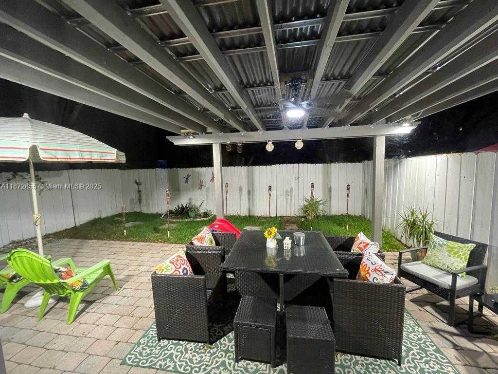 Small Image of 13168 SOUTH WEST 93RD PL, Miami Number 9