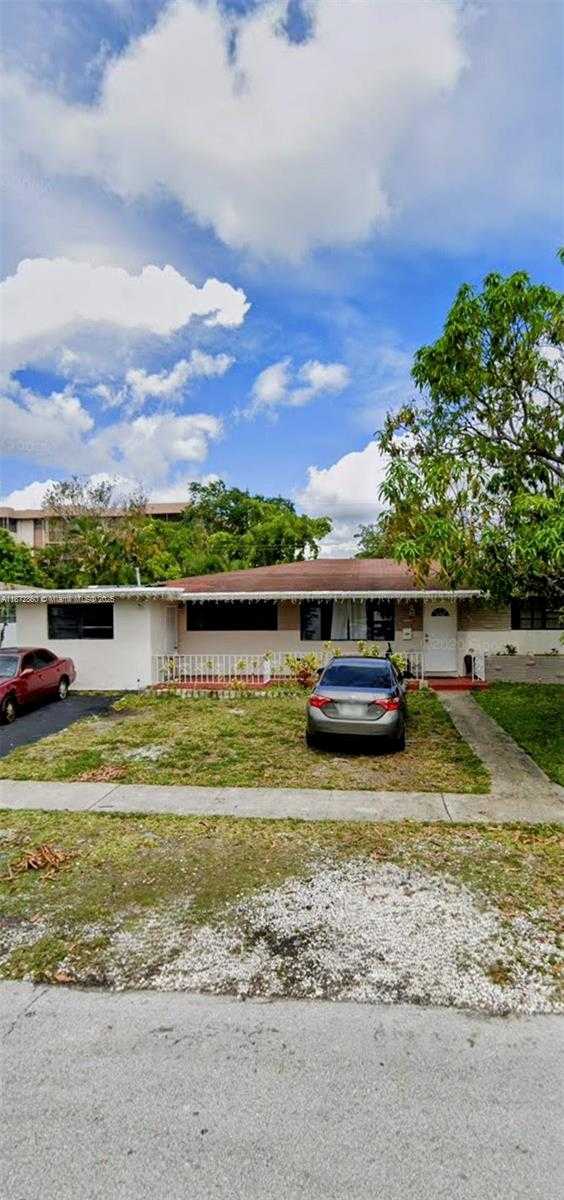 Small Image of 1265 NORTH EAST 138TH ST, North Miami Number 4