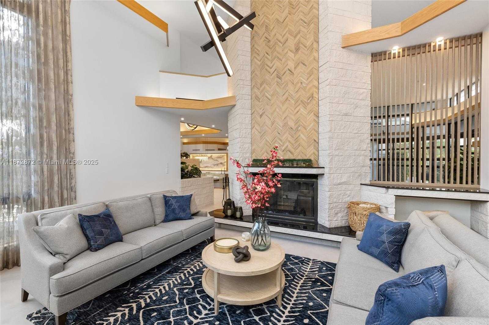 Small Image of 2965 NORTH EAST SURREY LN, Weston Number 23