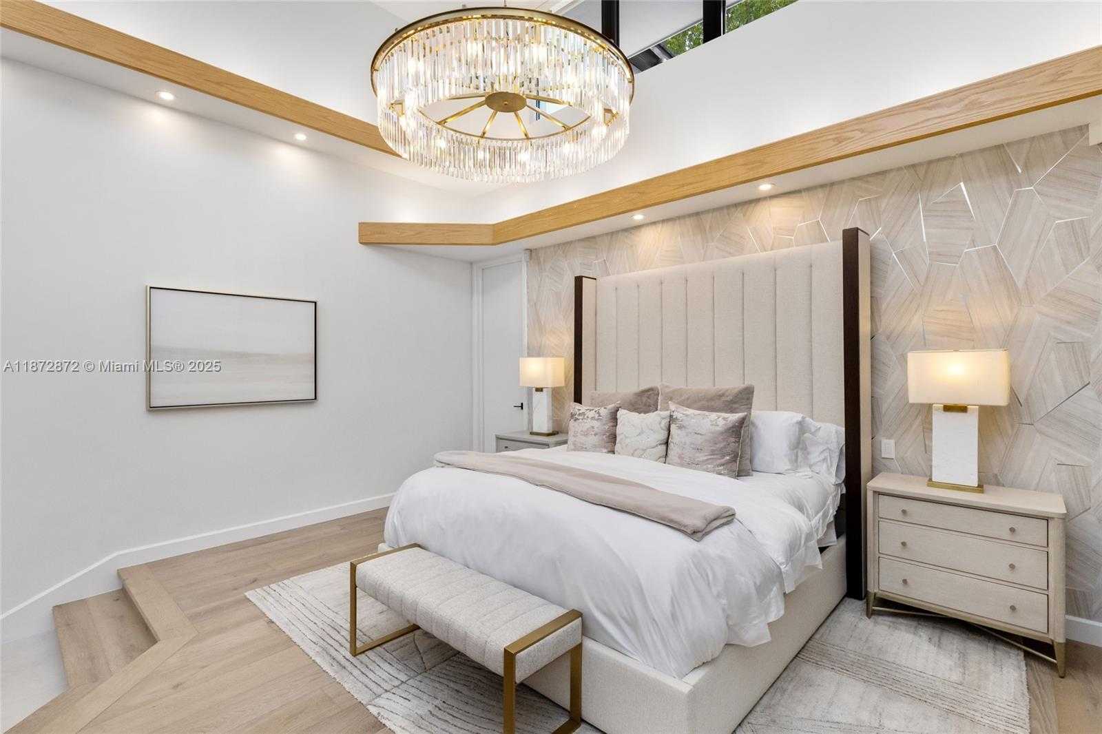 Small Image of 2965 NORTH EAST SURREY LN, Weston Number 25