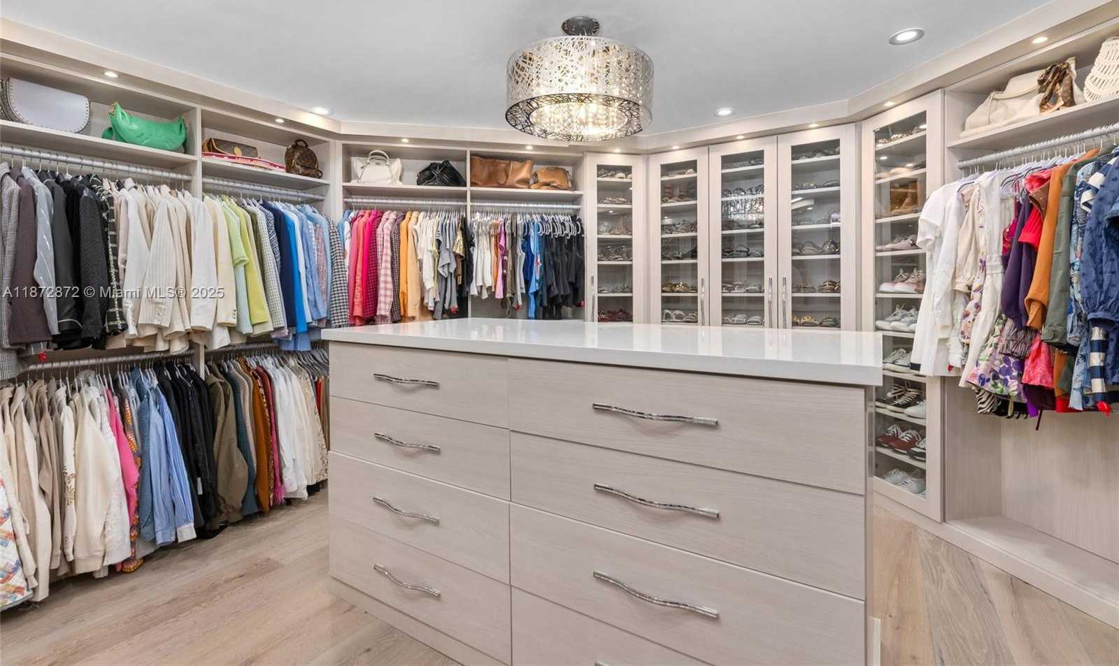 Small Image of 2965 NORTH EAST SURREY LN, Weston Number 36