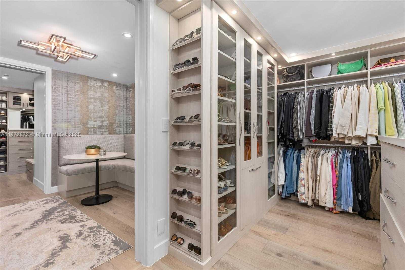 Small Image of 2965 NORTH EAST SURREY LN, Weston Number 37