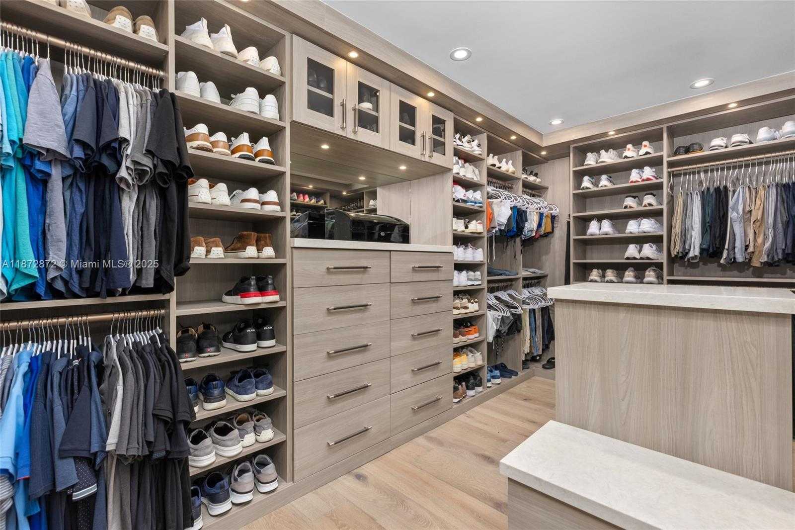 Small Image of 2965 NORTH EAST SURREY LN, Weston Number 38