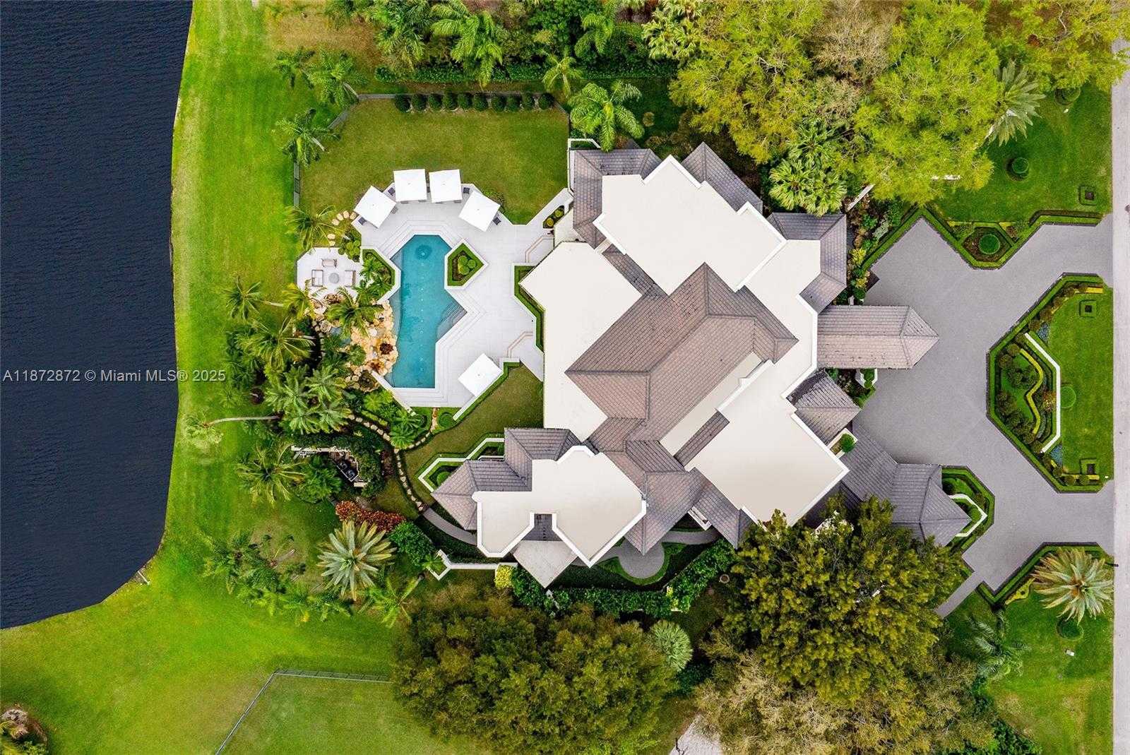 Small Image of 2965 NORTH EAST SURREY LN, Weston Number 51