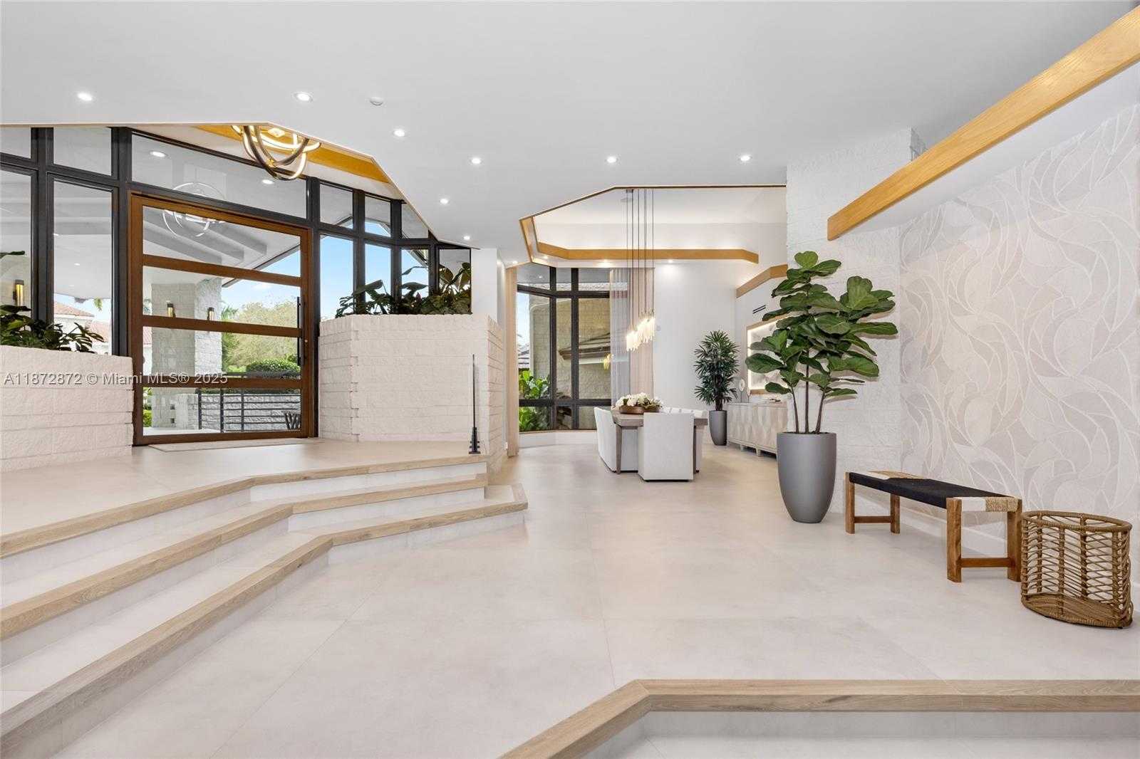 Small Image of 2965 NORTH EAST SURREY LN, Weston Number 6