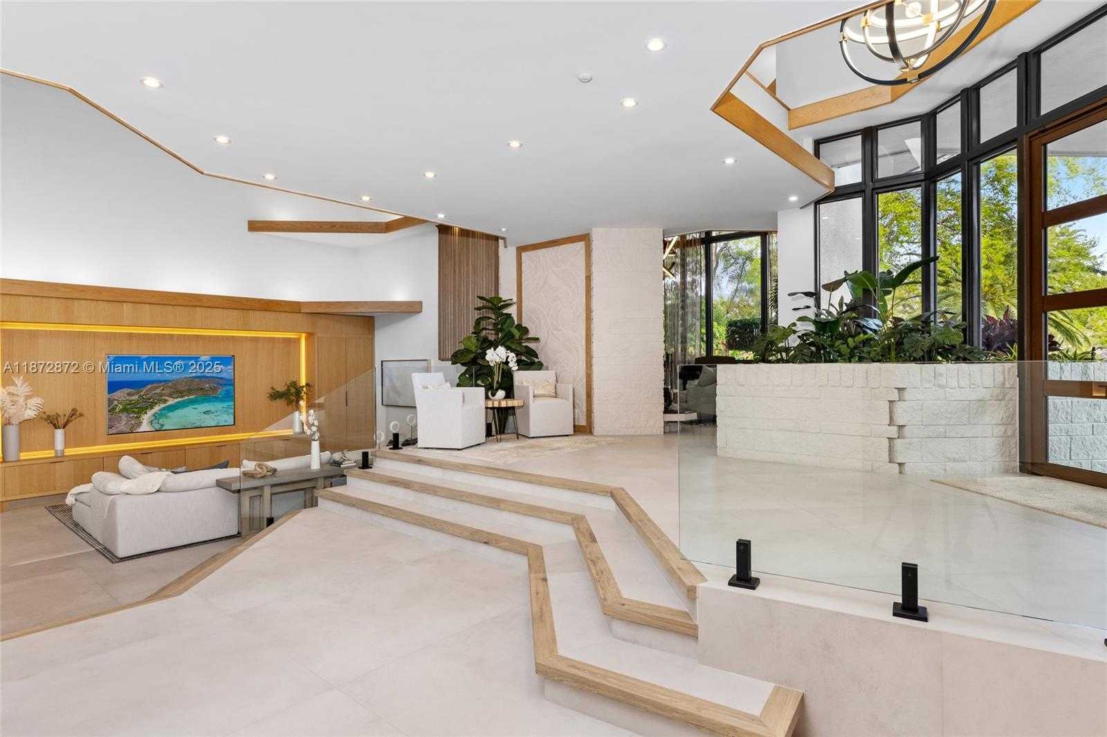 Small Image of 2965 NORTH EAST SURREY LN, Weston Number 7
