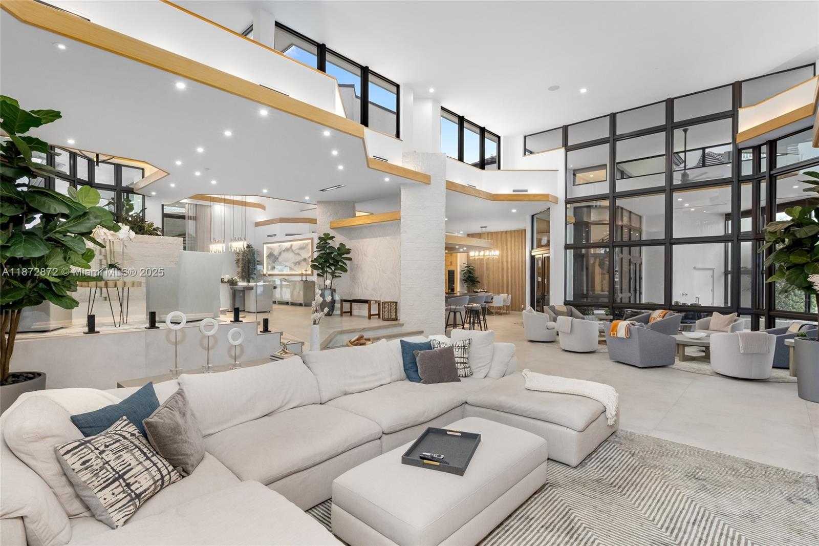 Small Image of 2965 NORTH EAST SURREY LN, Weston Number 9