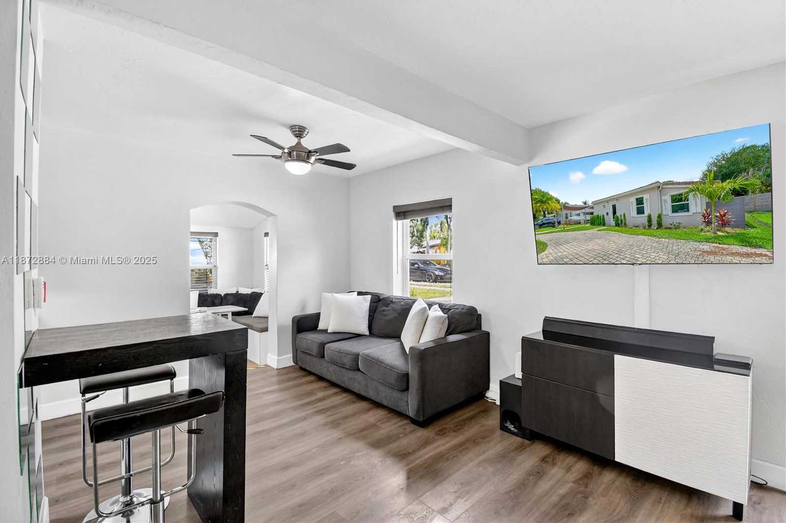 Small Image of 708 SOUTH WEST 19TH ST, Fort Lauderdale Number 13