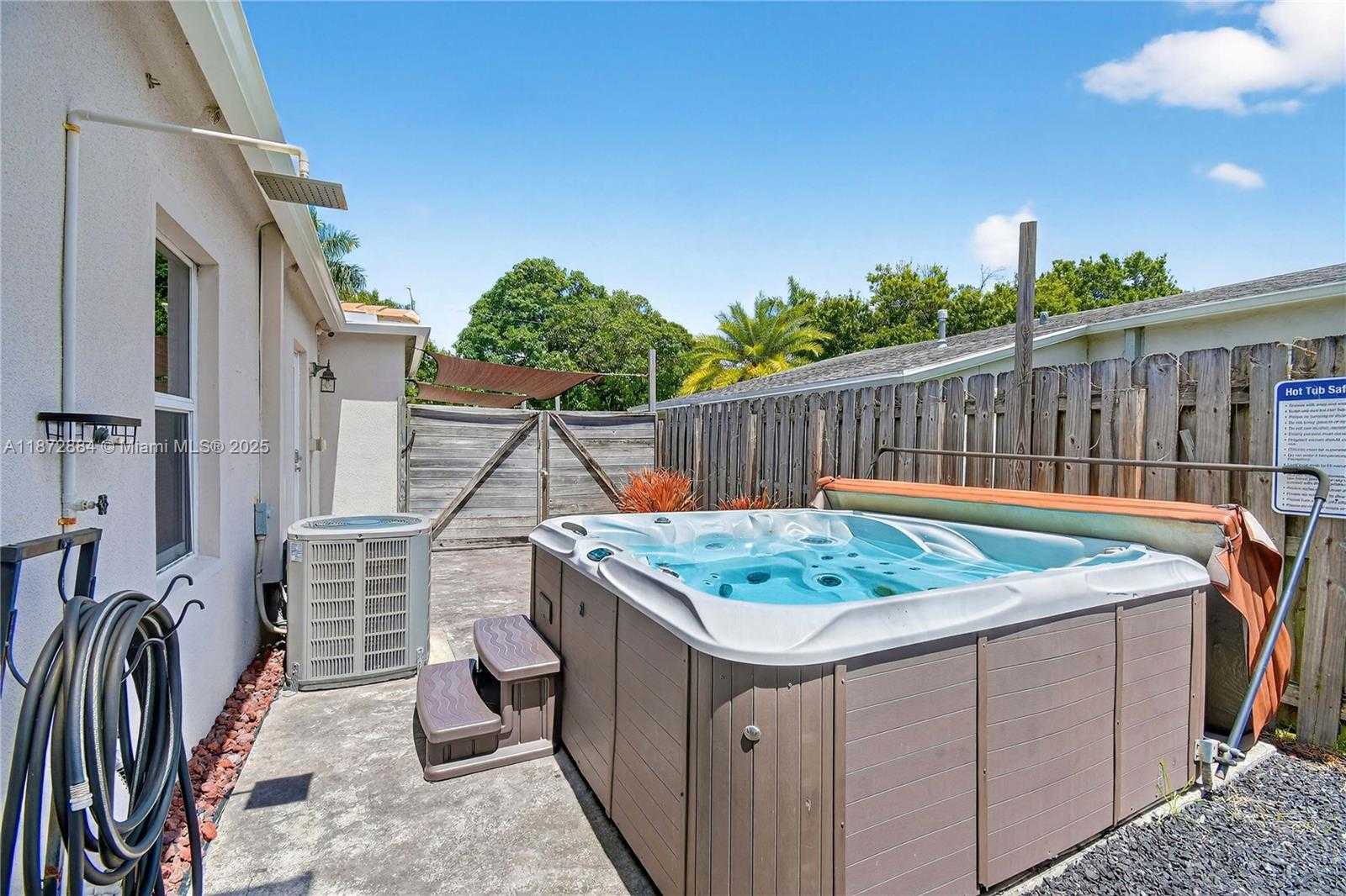 Small Image of 708 SOUTH WEST 19TH ST, Fort Lauderdale Number 27