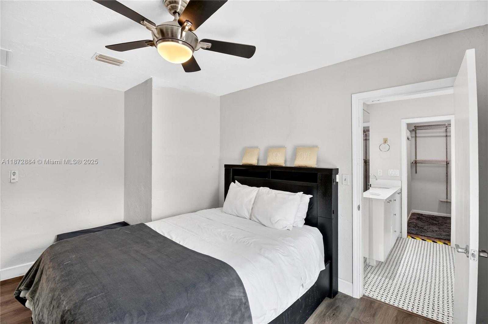 Small Image of 708 SOUTH WEST 19TH ST, Fort Lauderdale Number 29
