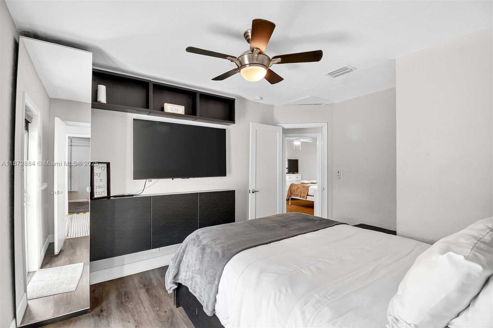 Small Image of 708 SOUTH WEST 19TH ST, Fort Lauderdale Number 30